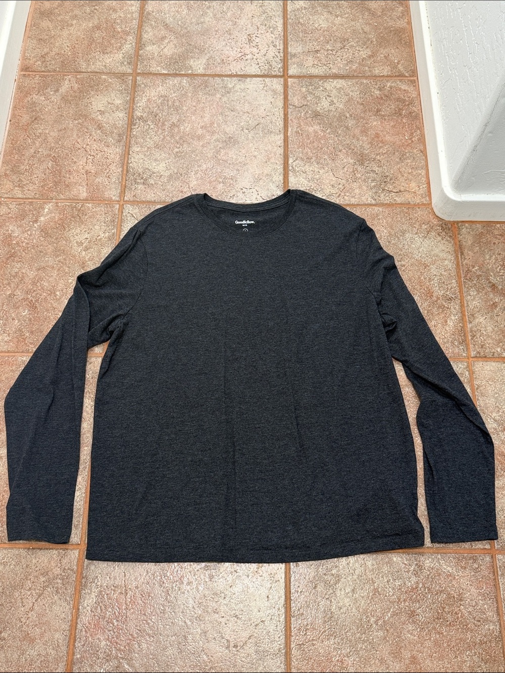 Goodfellow & Co Men's Long-Sleeve Crewneck Tee - Dark Charcoal